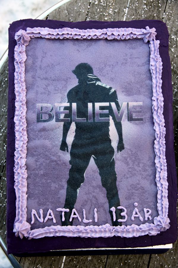 justinbiebercake3.jpg