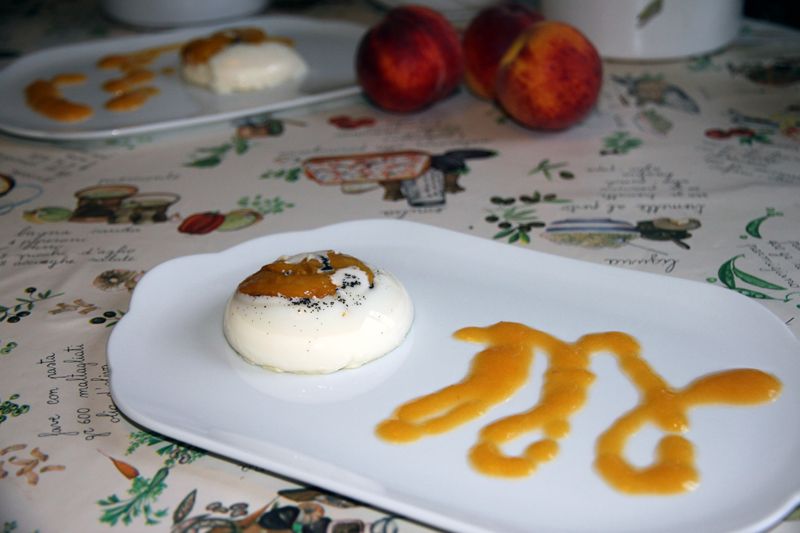 peachpannacotta1.jpg