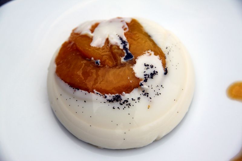 peachpannacotta2.jpg