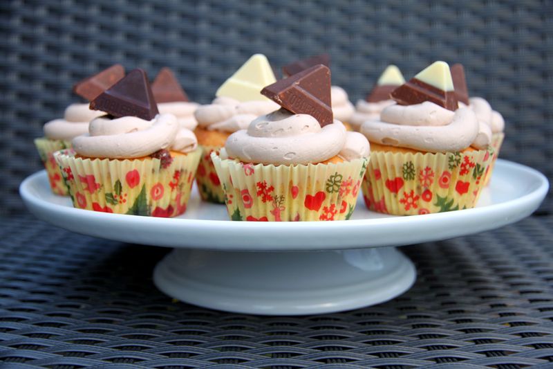 tobleronecupcakes1.jpg