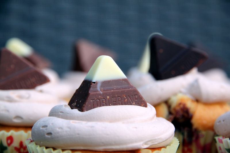 tobleronecupcakes3.jpg