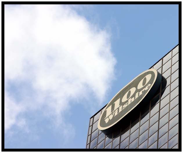 IMAGE: http://img.photobucket.com/albums/v136/skimmilk68/04012005_sky.jpg