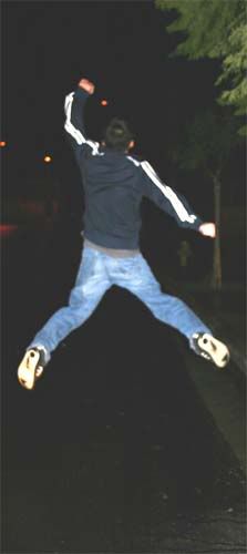 IMAGE: http://img.photobucket.com/albums/v136/skimmilk68/wee.jpg