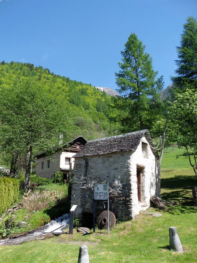 Mühle von Mogno photo 2017_0528Tessin0070_zpsgunx8avi.jpg