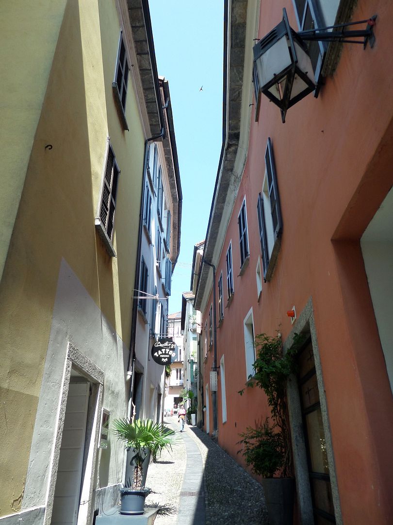 Gasse Locarno photo 2017_0528Tessin0089_zps7lyqm6hu.jpg