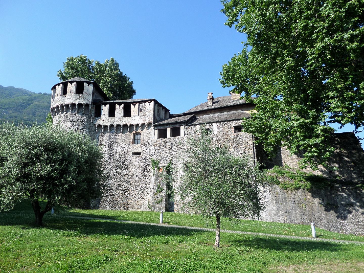 Castello di Locarno photo 2017_0528Tessin0165_zps3myc75s4.jpg