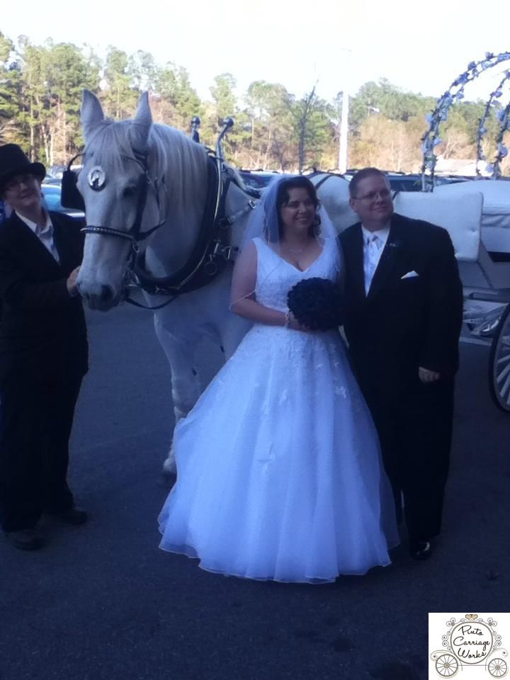 What a beautiful couple we had the priviledge of being a part of their wedding with our Cinderella horse carriage at Shindler Baptist Church in Jacksonville, FL