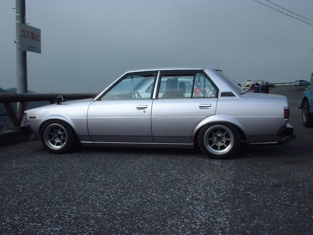 Guys I'm after a 1980 toyota corolla DX 2door or 4door they're not really