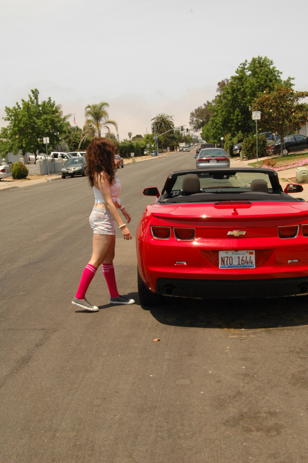 photo loudmouth-lifestyle-summer-lookbook-1.png