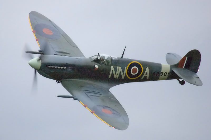 http://img.photobucket.com/albums/v142/MikePix/Old%20Warden/Spitfire-OldWarden-3.jpg