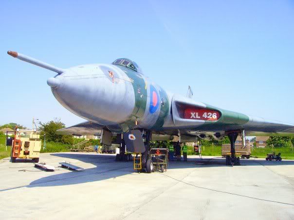 http://img.photobucket.com/albums/v142/Southendnick/Vulcan/vrtsunjet.jpg