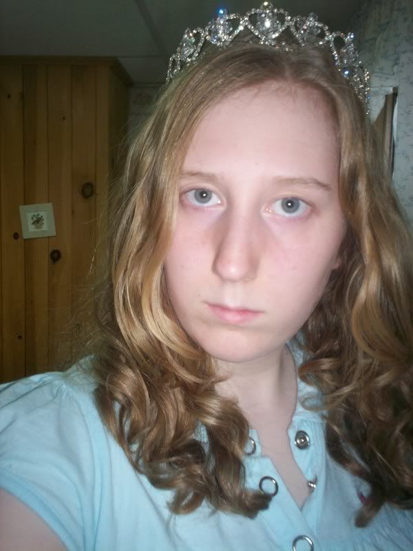 Laurel Here It Is Hun Okay Guys Experimental Prom Hairstyles