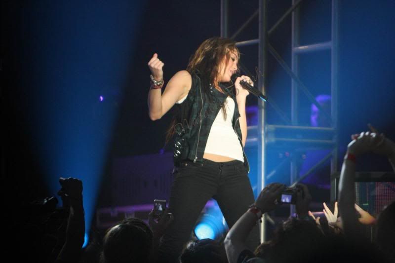 IMAGE: http://img.photobucket.com/albums/v146/NTT_HOU/Photography/2008LaniersParty-5143-signed_zpsd14978a1.jpg