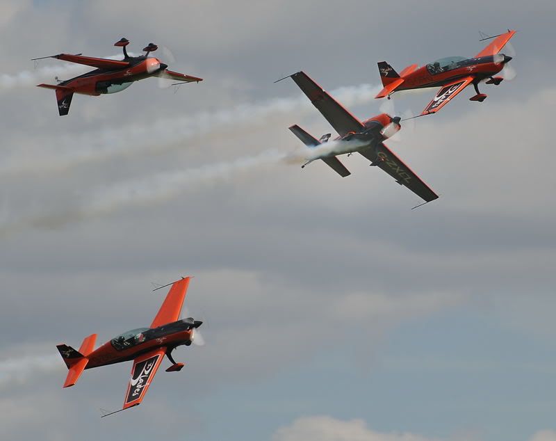 http://img.photobucket.com/albums/v147/AEROMEDIA/COSFORD%2009/cos09blades.jpg