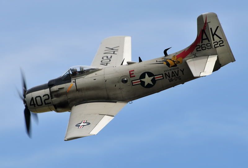 http://img.photobucket.com/albums/v147/AEROMEDIA/OLD%20WARDEN%20JUL%2009/OW090705skyraider.jpg