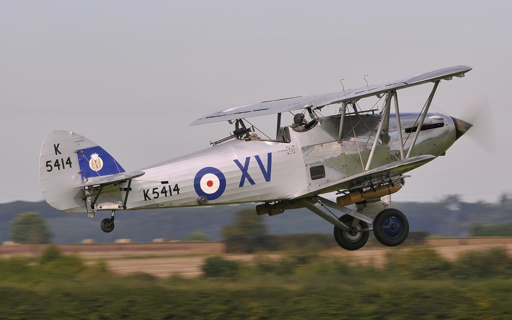http://img.photobucket.com/albums/v147/AEROMEDIA/OLD%20WARDEN%20Sept%2010/OW100905hind1.jpg