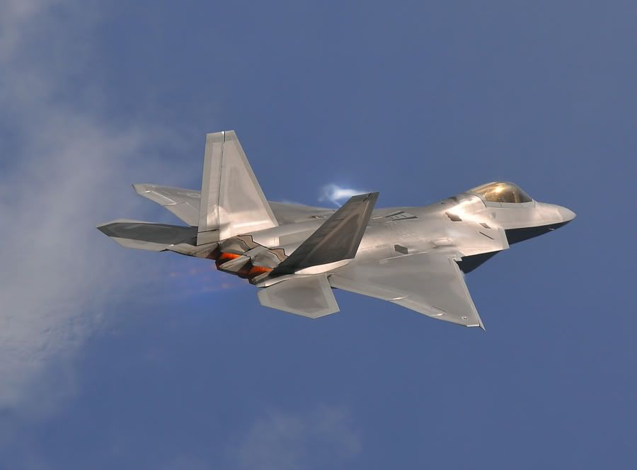 http://img.photobucket.com/albums/v147/AEROMEDIA/RIAT%202010/RIAT10SatF-224.jpg