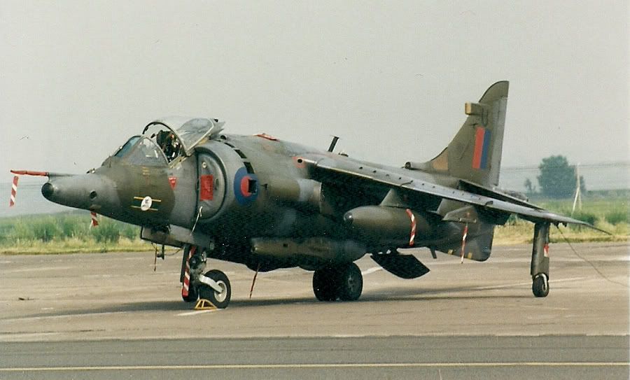http://img.photobucket.com/albums/v147/AEROMEDIA/current%20uk%20mil/3sqngr3camb87.jpg
