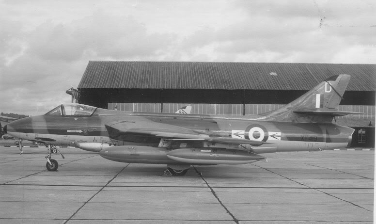 http://img.photobucket.com/albums/v147/AEROMEDIA/old%20jets%20uk/79chiv.jpg