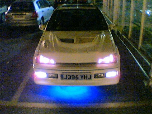 Neon_dream_ext.jpg
