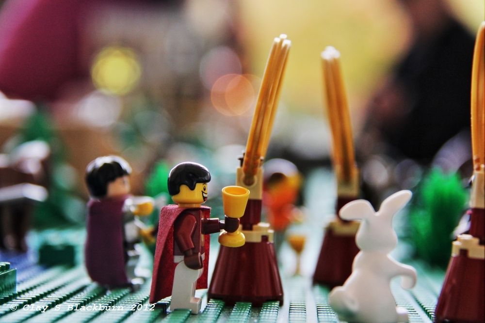 IMAGE: http://img.photobucket.com/albums/v147/tunamelt/POTN%20Canon/Makers143.jpg