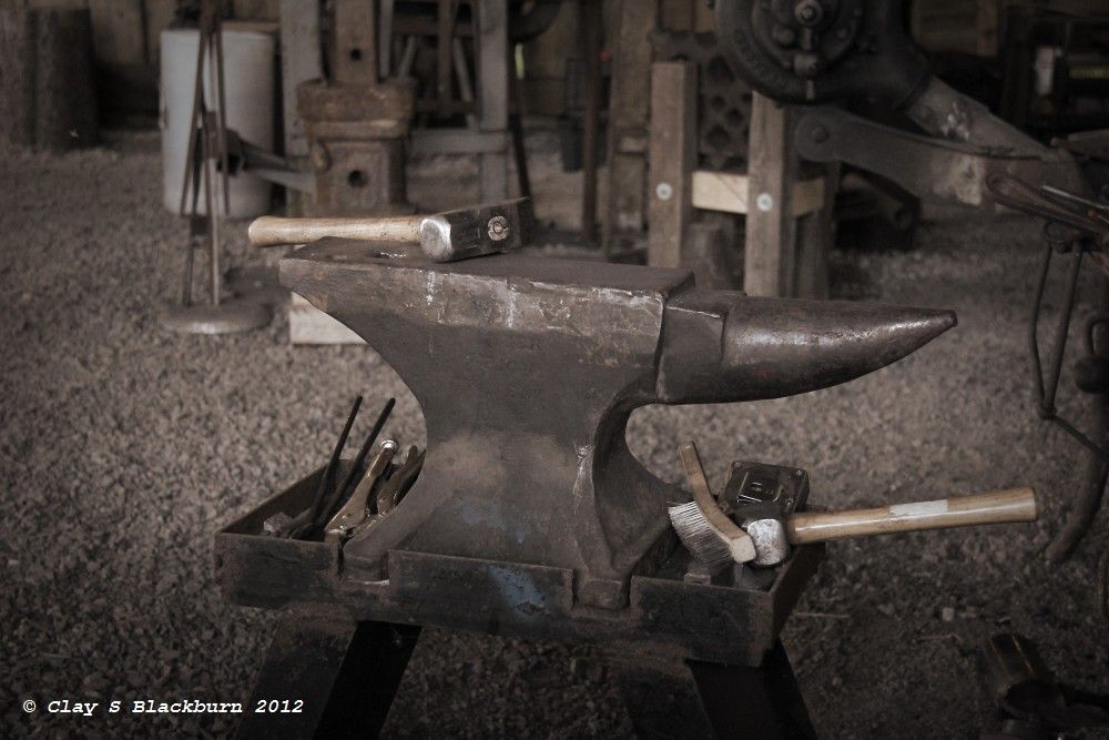 IMAGE: http://img.photobucket.com/albums/v147/tunamelt/POTN%20Canon/Tractor110.jpg