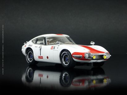 toyota 2000gt slot car #1