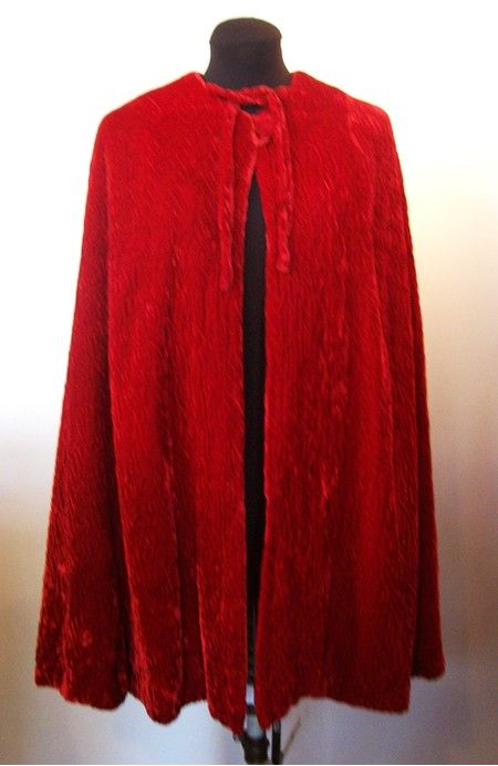 30s cape red cape