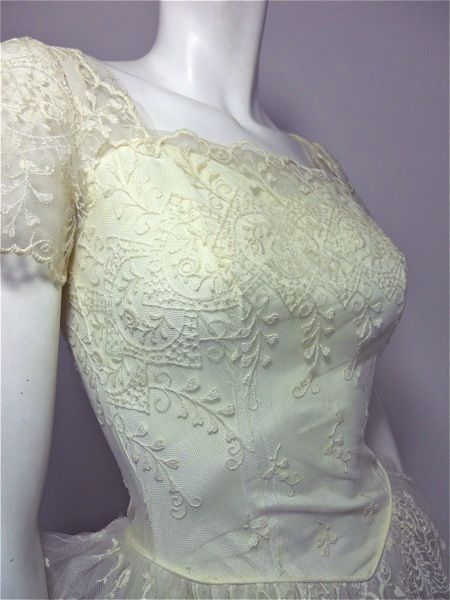 vintage gown wedding gown