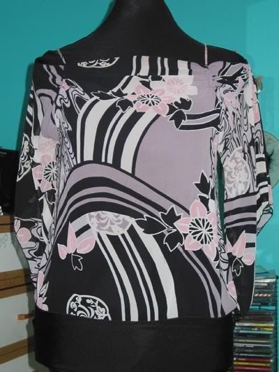 Size Junior Clothes on 11  Junior Plus Dressy Top  Sheer With Butterfly Sleeves  Size 2xl   7