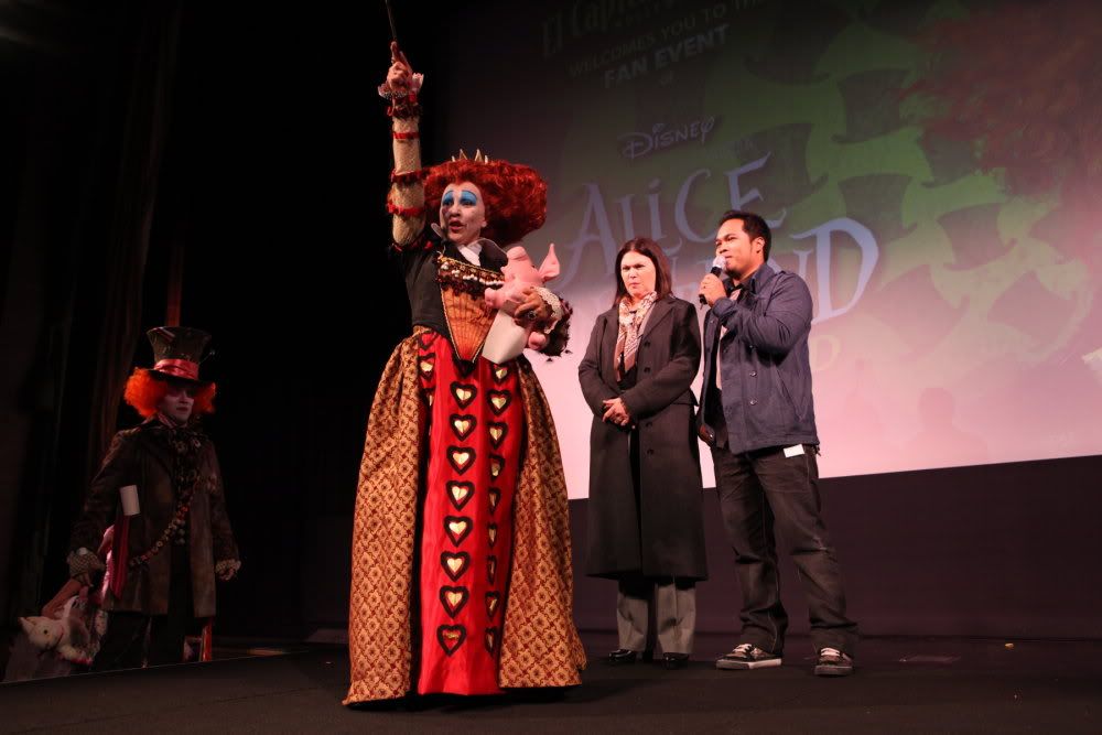 alice-in-wonderland-ultimate-fan-1.jpg