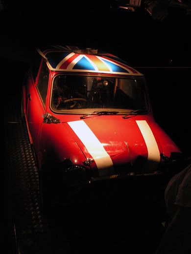 IMAGE: http://img.photobucket.com/albums/v153/ferny/53e2bc0d.jpg