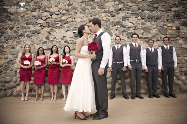 grey red wedding colors