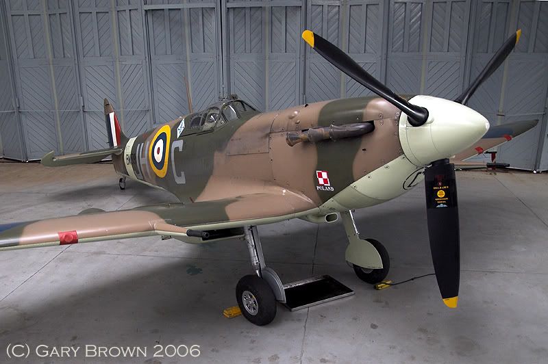 http://img.photobucket.com/albums/v157/woodlands/Duxford%20311206/dx3112068.jpg