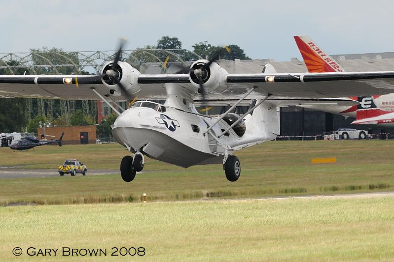 http://img.photobucket.com/albums/v157/woodlands/Farnborough%2008/Farn0806GaryBrown.jpg