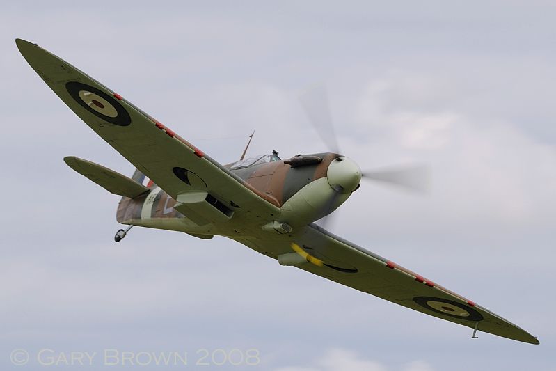 http://img.photobucket.com/albums/v157/woodlands/Flying%20Legends%2008/flyinglegends08GaryBrown11.jpg