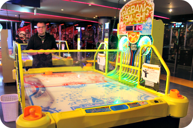 Airhockey in Joyopolis