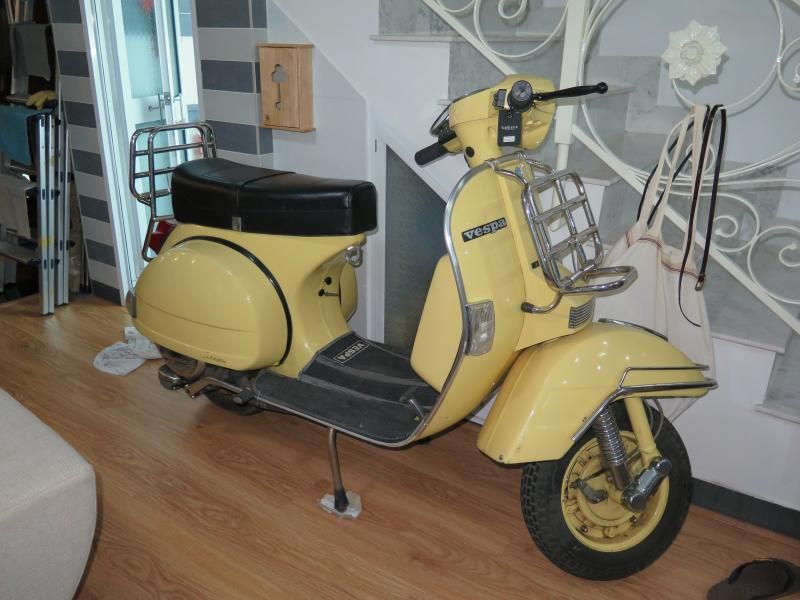 Vespa PX (date 1980), lên đời mới, đẹp, màu vàng (xe nhà đang sử dụng, hình)