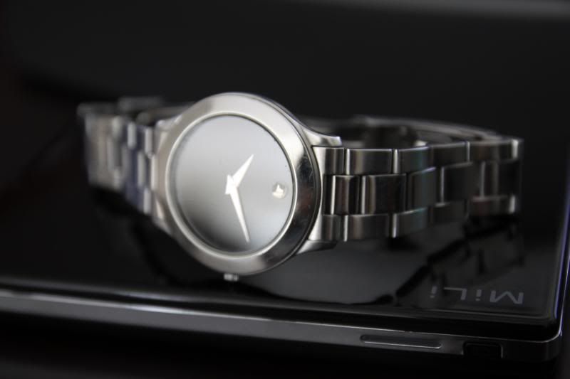 Dư bán đồng hồ Movado (mua từ Mỹ, hình)