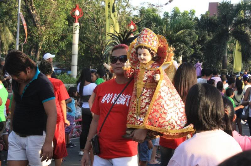 Sto. Niño on Parade in Manila