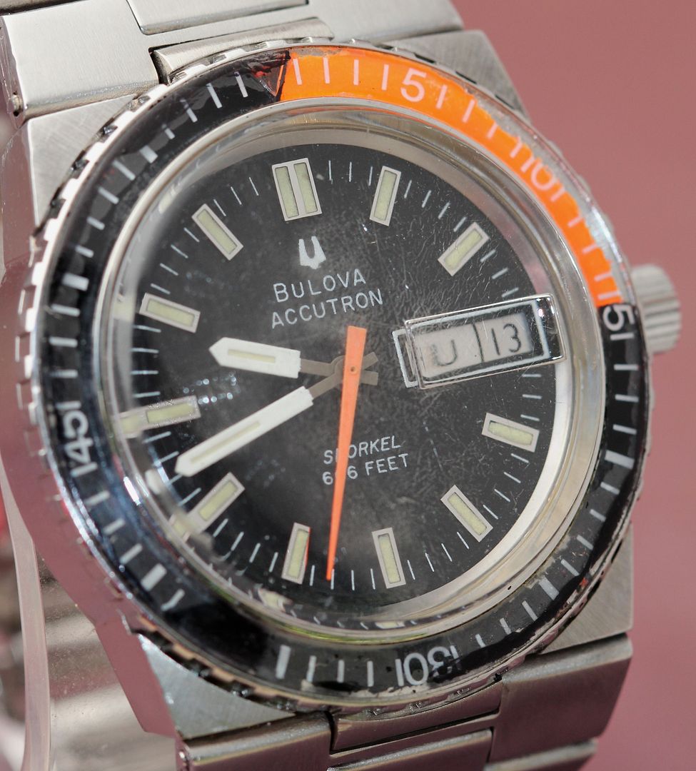 bulova accutron diver