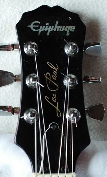 Headstock.jpg