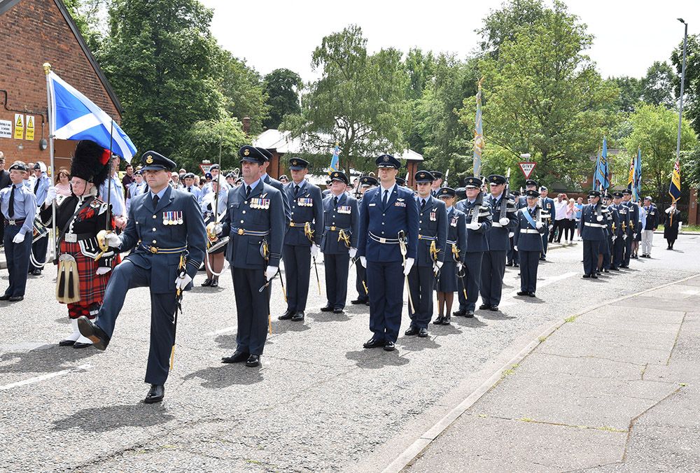 http://img.photobucket.com/albums/v165/YakRider/56%20Squadron%20Parade/Parade%204-1000_zpstglo8c56.jpg