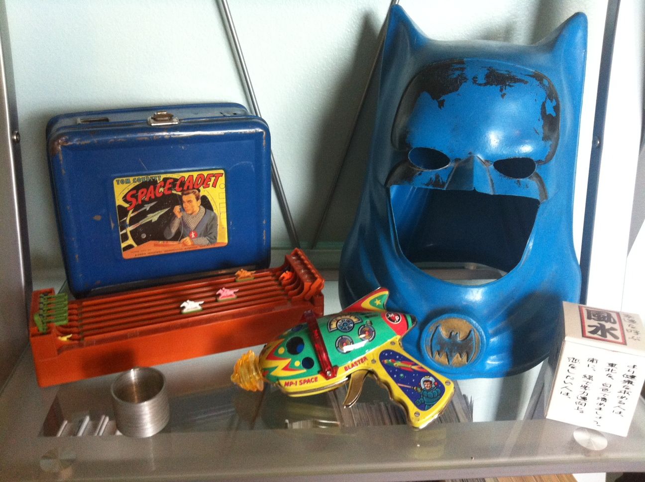 photo ToyShelf2_zpsa8d6347d.jpg