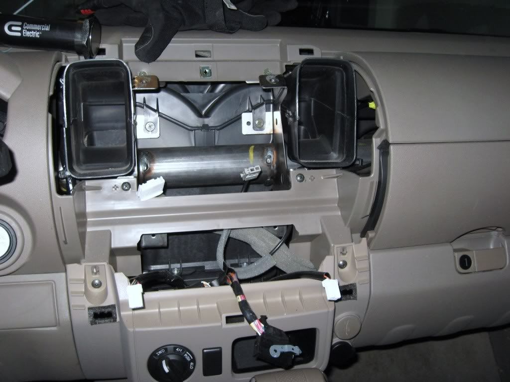 2005 Nissan xterra radio removal #9