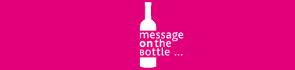 composición con marca de la exposición Message on the Bottle, de www.ondesign.de