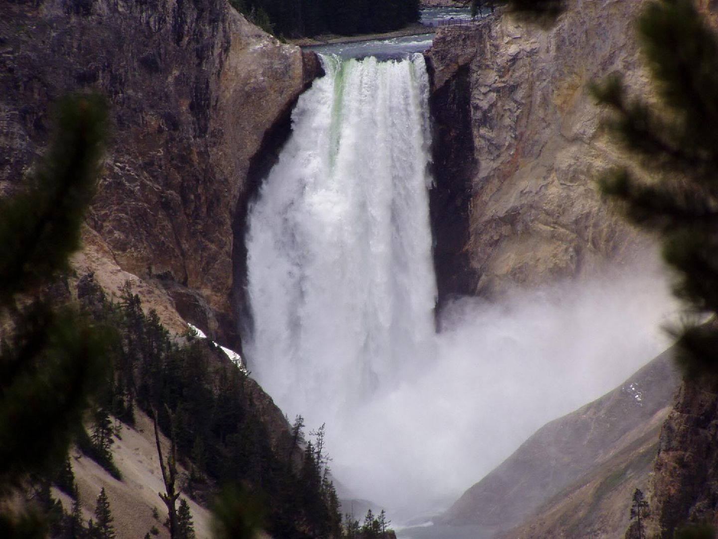 yellowstone_010.jpg