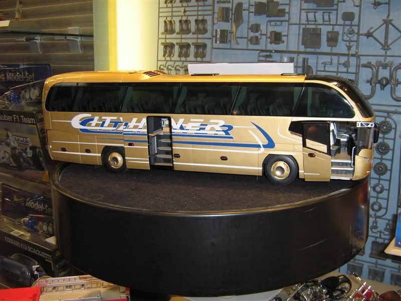 Revell_Neoplan_Cityliner.jpg