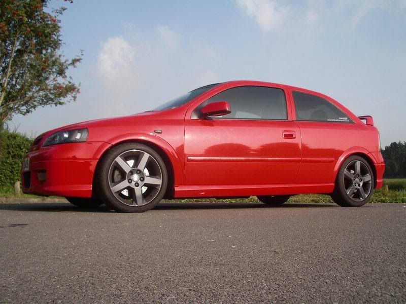 Tv Featured Red Astra Sri Turbo Phase 3 5