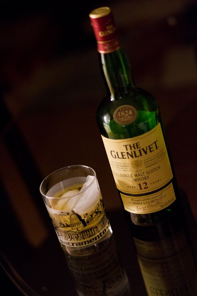 IMAGE: http://img.photobucket.com/albums/v170/scifiguy1012/Photography/IMG_1004.jpg